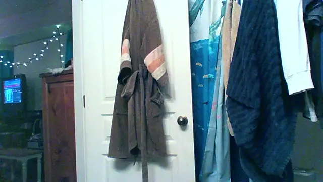 Pussyeat2please online show from April 2026 10:58:01 AM