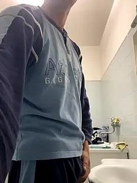 Snapshot of sasatimido chatting on November 2025 06:34:02 AM sasatimido online show from November 2025 06:34:02 AM