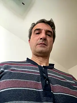 Snapshot of sasatimido chatting on December 2025 08:21:02 AM sasatimido online show from December 2025 08:21:02 AM