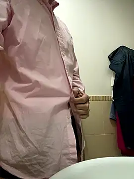 Snapshot of sasatimido chatting on January 2026 09:11:02 AM sasatimido online show from January 2026 09:11:02 AM