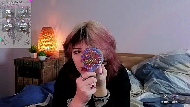 Snapshot of TaiteBeat chatting on October 2025 05:43:02 PM TaiteBeat online show from October 2025 05:43:02 PM