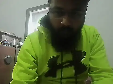 Snapshot of Dollseye chatting on November 2025 06:29:02 PM Dollseye online show from November 2025 06:29:02 PM