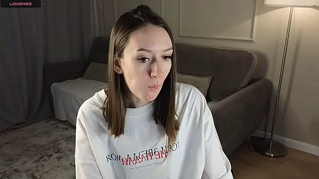 cutienaughtygirl online show from November 2025 08:35:01 AM