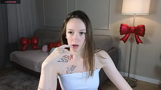 cutienaughtygirl online show from March 2026 11:26:02 AM