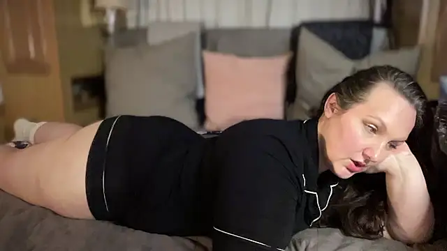 Just Trudy online show from January 2026 01:43:01 AM