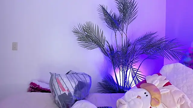 Hadid Jimenez  online show from November 2025 07:46:01 PM