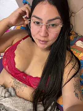 julianamascarada online show from July 2026 01:34:01 AM