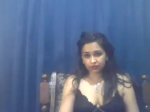 Snapshot of cute_indianxo chatting on November 2025 10:44:02 PM cute indianxo online show from November 2025 10:44:02 PM