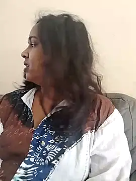 Snapshot of cute_indianxo chatting on December 2025 10:11:01 AM cute indianxo online show from December 2025 10:11:01 AM