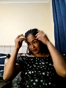 Snapshot of cute_indianxo chatting on February 2026 05:55:01 PM cute indianxo online show from February 2026 05:55:01 PM