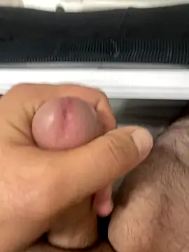 Heros2000 online show from September 2025 04:32:02 PM