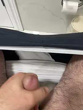 Heros2000 online show from April 2026 08:01:01 AM