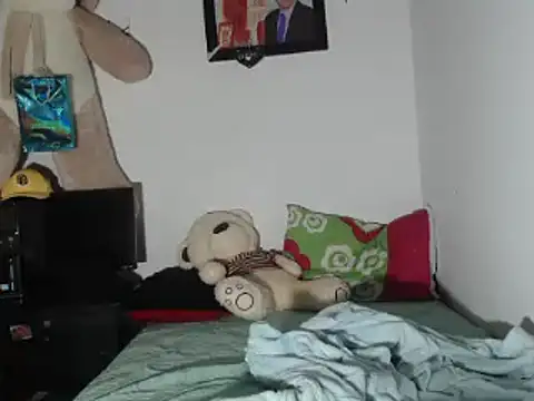 Snapshot of dani_titan320 chatting on September 2025 12:37:02 PM dani titan320 online show from September 2025 12:37:02 PM