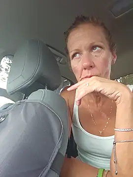 Snapshot of PhynneNicole chatting on November 2025 04:31:02 PM PhynneNicole online show from November 2025 04:31:02 PM