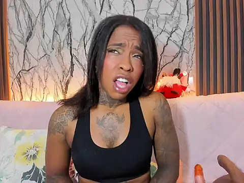 Pauline Fox online show from December 2025 02:50:02 AM