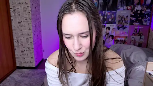 LucyRose3 online show from November 2025 04:29:02 PM