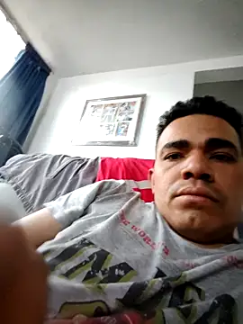 2025-DANIEL online show from March 2026 11:11:01 PM