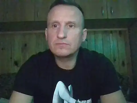 Maksymilian1 online show from January 2026 04:01:01 PM