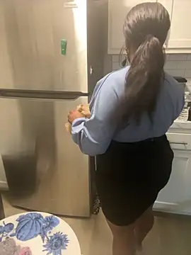 Juicystorm online show from October 2025 05:34:01 PM