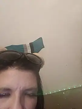 Neveah1 online show from November 2025 07:13:02 AM