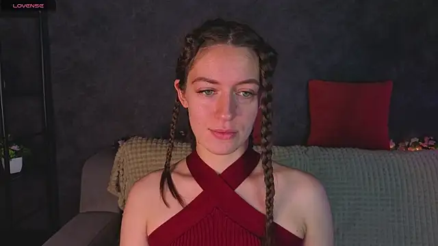 Agnes Wells online show from June 2026 01:07:02 AM