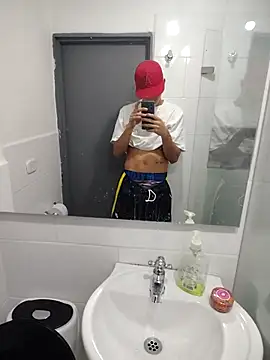 Snapshot of Davig4 chatting on September 2025 10:54:01 PM Davig4 online show from September 2025 10:54:01 PM