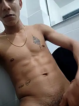 Snapshot of Davig4 chatting on October 2025 03:59:02 AM Davig4 online show from October 2025 03:59:02 AM