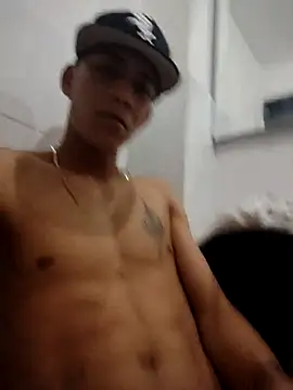 Snapshot of Davig4 chatting on November 2025 11:37:02 PM Davig4 online show from November 2025 11:37:02 PM