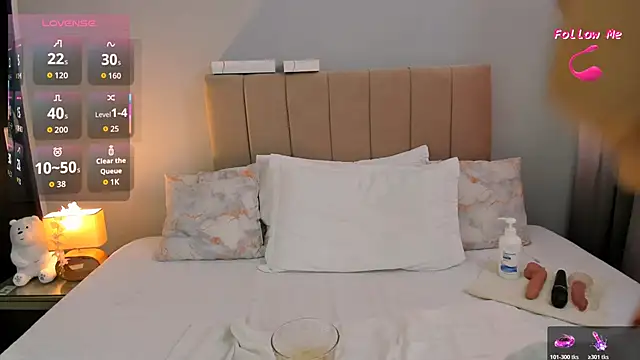 Snapshot of Penelophe01 chatting on October 2025 05:15:02 PM Penelophe01 online show from October 2025 05:15:02 PM