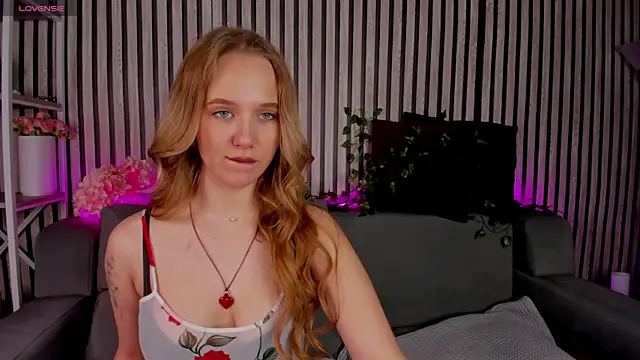 Casey Sweeet online show from April 2026 02:58:02 PM