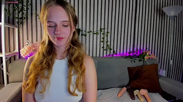 Casey Sweeet online show from June 2026 04:02:01 PM