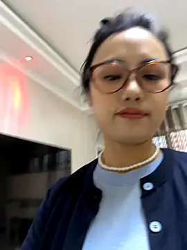 wen521 online show from October 2025 10:00:02 AM