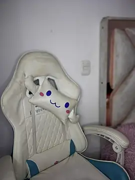 isabela l online show from March 2026 03:21:01 AM