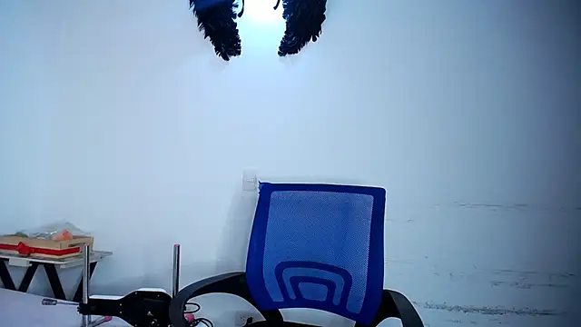 lucky stricke online show from November 2025 03:38:01 AM