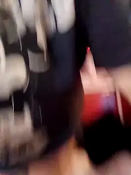 Snapshot of SquirtMilf00 chatting on February 2026 04:33:02 AM SquirtMilf00 online show from February 2026 04:33:02 AM