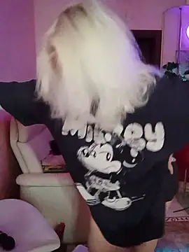 SquirtMilf00 online show from March 2026 03:11:02 AM