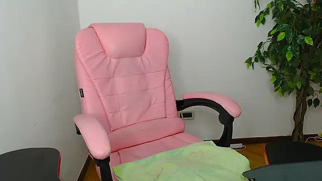 Erika bestboobs online show from October 2025 08:42:02 PM