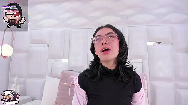 Im Molly Angel online show from November 2025 08:32:01 PM