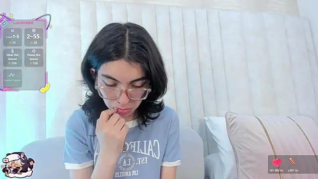 Im Molly Angel online show from November 2025 08:16:01 PM