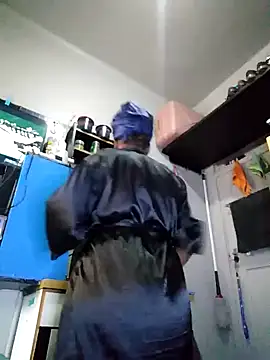 Snapshot of AcetousAbb chatting on February 2026 04:39:01 AM AcetousAbb online show from February 2026 04:39:01 AM