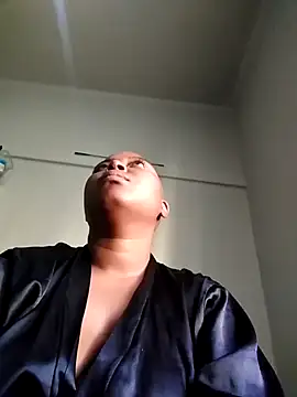 Snapshot of AcetousAbb chatting on February 2026 06:54:01 AM AcetousAbb online show from February 2026 06:54:01 AM