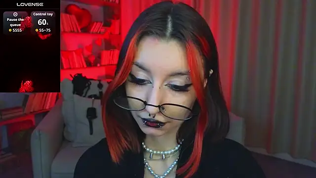 Snapshot of Mistress__Marcelline chatting on February 2026 09:43:01 AM Mistress Marcelline online show from February 2026 09:43:01 AM