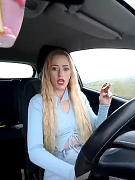 DeeA Blondy online show from October 2025 04:43:02 AM