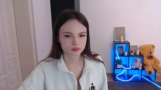 Ariella ari online show from November 2025 01:50:01 PM