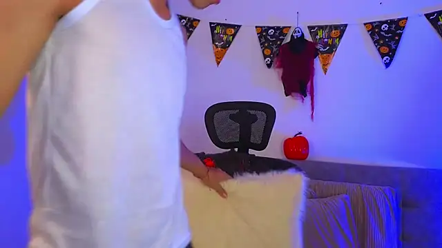 yulian vasquez online show from October 2025 12:39:02 PM