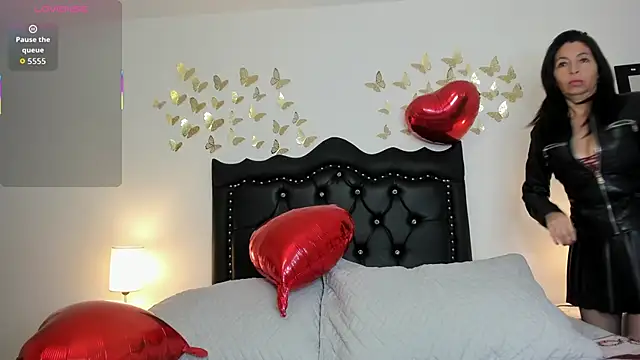 SabinaDeluxe cg online show from February 2026 12:46:02 PM