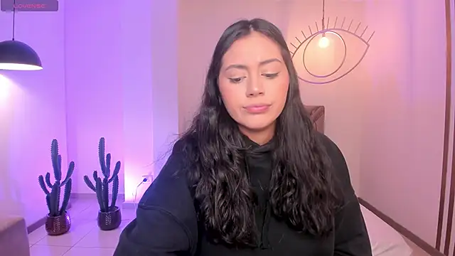 AmbarJames  online show from January 2026 12:18:01 PM