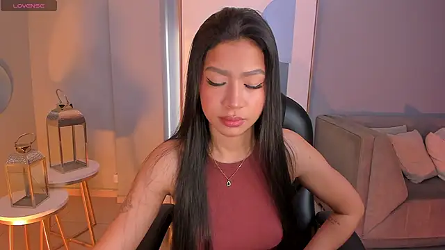 Snapshot of SophieHouston_ chatting on June 2026 05:09:02 AM SophieHouston online show from June 2026 05:09:02 AM