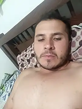 Snapshot of santiii___12 chatting on November 2025 04:17:02 AM santiii 12 online show from November 2025 04:17:02 AM