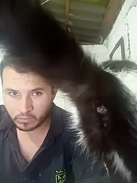 Snapshot of santiii___12 chatting on November 2025 11:15:01 PM santiii 12 online show from November 2025 11:15:01 PM